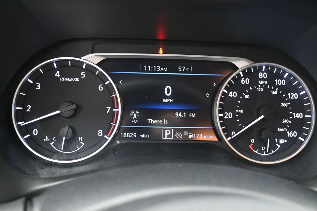 Used 2025 Nissan Sentra SR FWD image 21