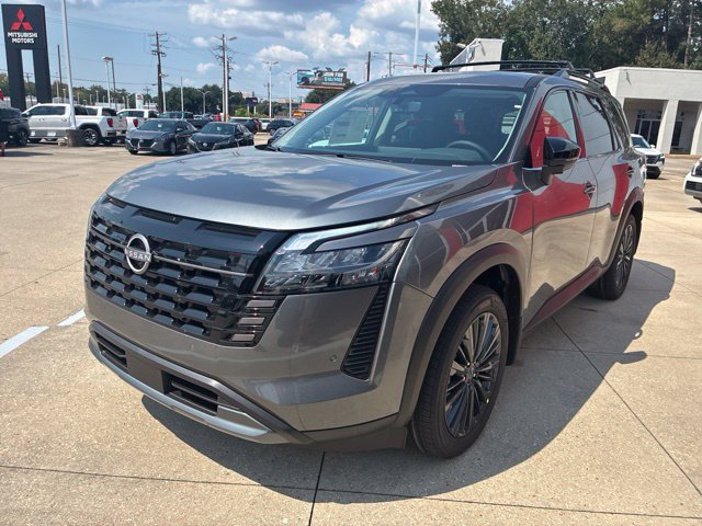 New 2026 Nissan Pathfinder SL w/ SL Premium Package FWD image 3
