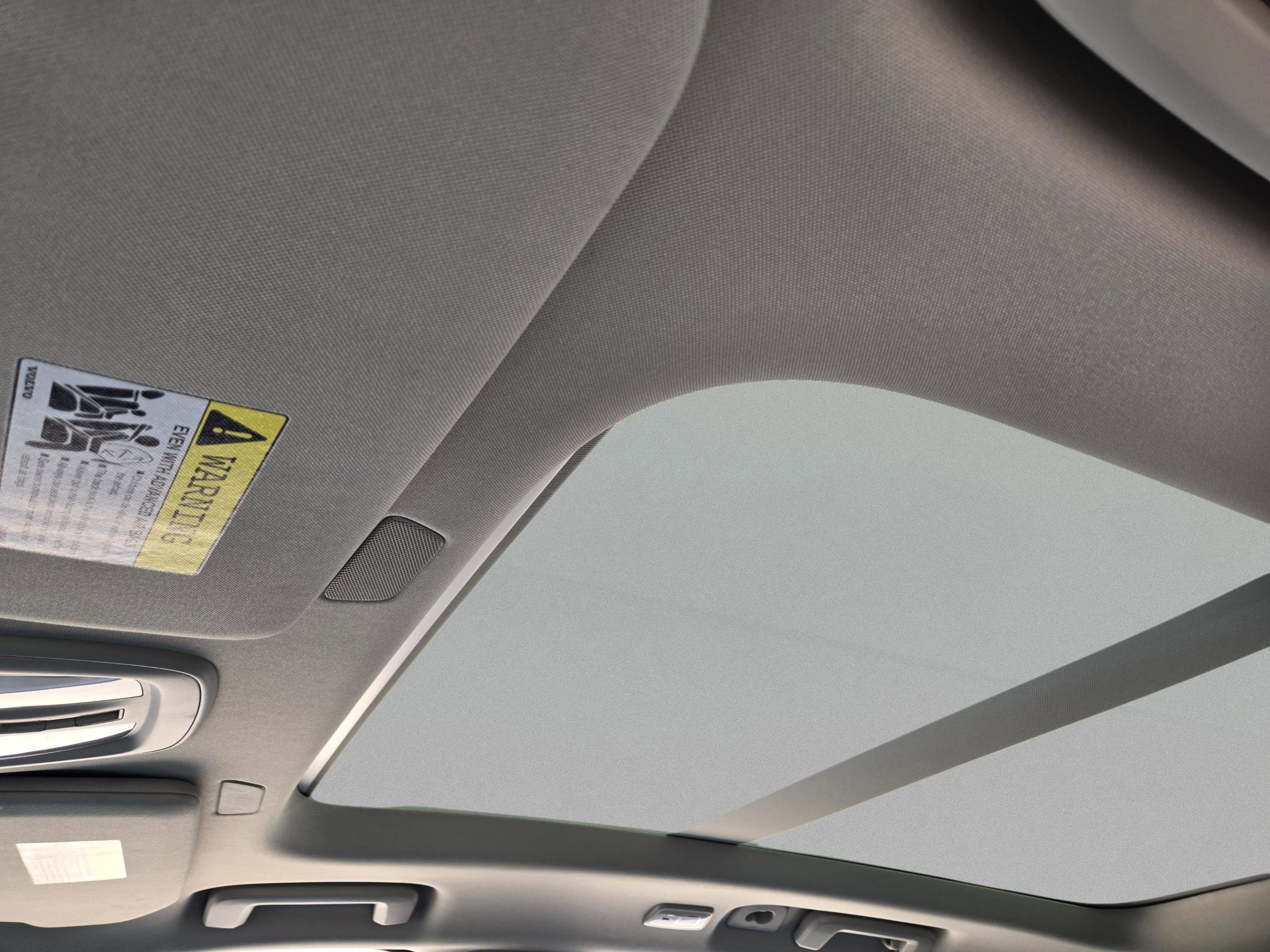 Used 2025 Volvo XC90 B5 Ultra w/ Protection Package Premier image 34