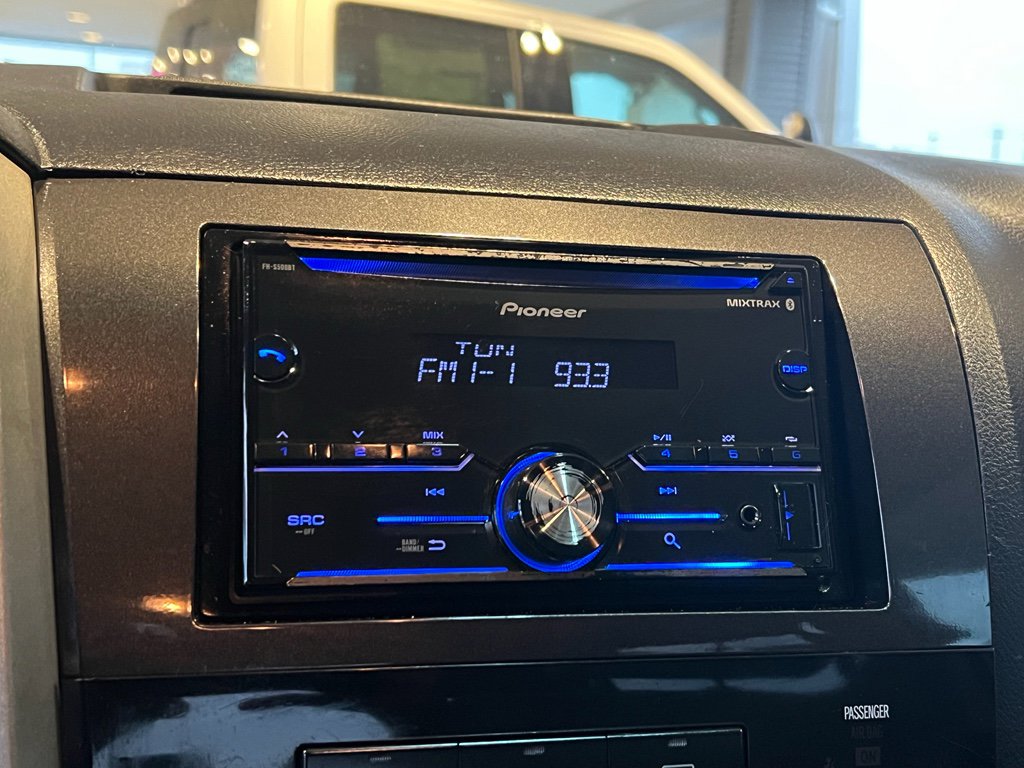 Used 2009 Toyota Tundra 4x4 CrewMax image 25