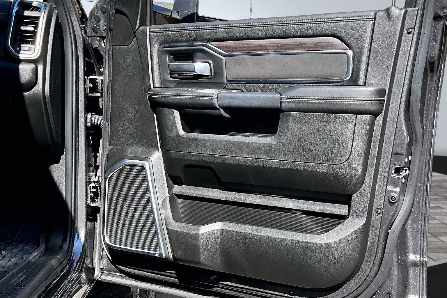 Used 2025 RAM 3500 Laramie w/ Night Edition image 26