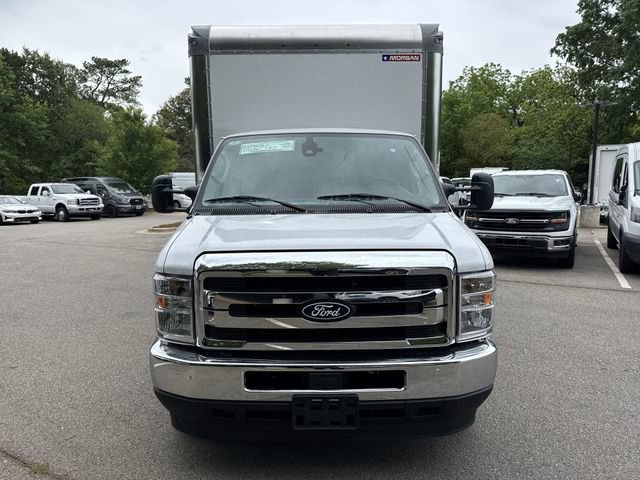 New 2027 Ford E-350 and Econoline 350 Super Duty RWD image 10