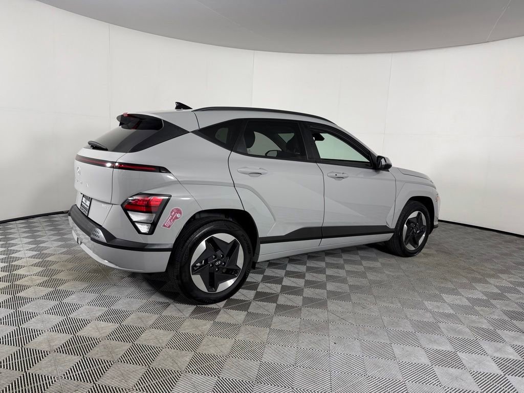 Used 2024 Hyundai Kona SEL image 5