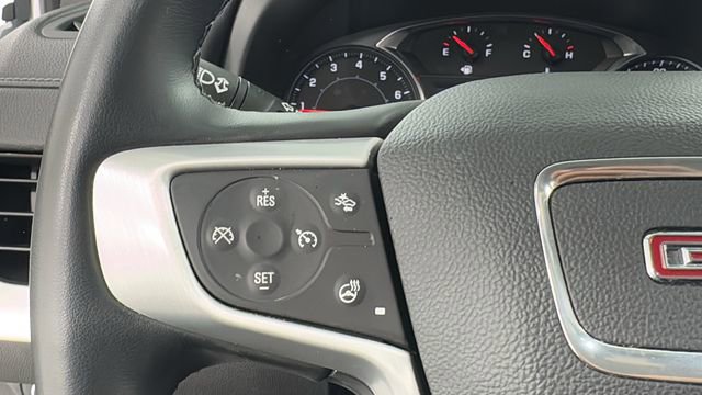 Used 2024 GMC Terrain SLT image 23