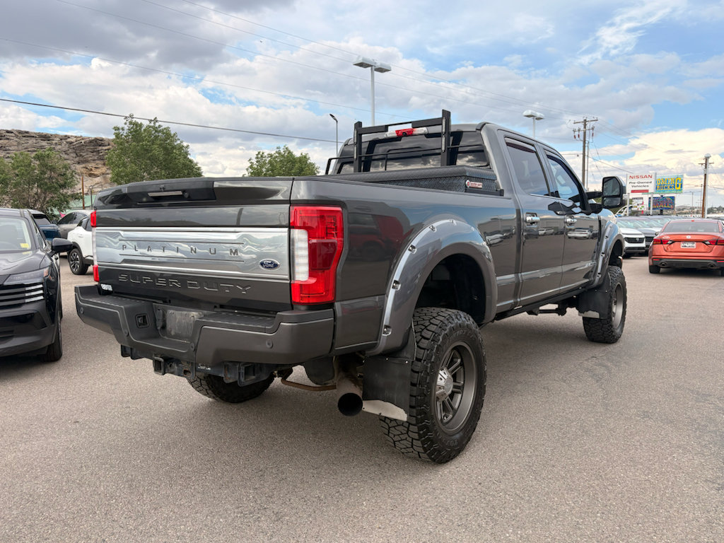 Used 2018 Ford F250 Platinum w/ Platinum Ultimate Package AWD/4WD image 5