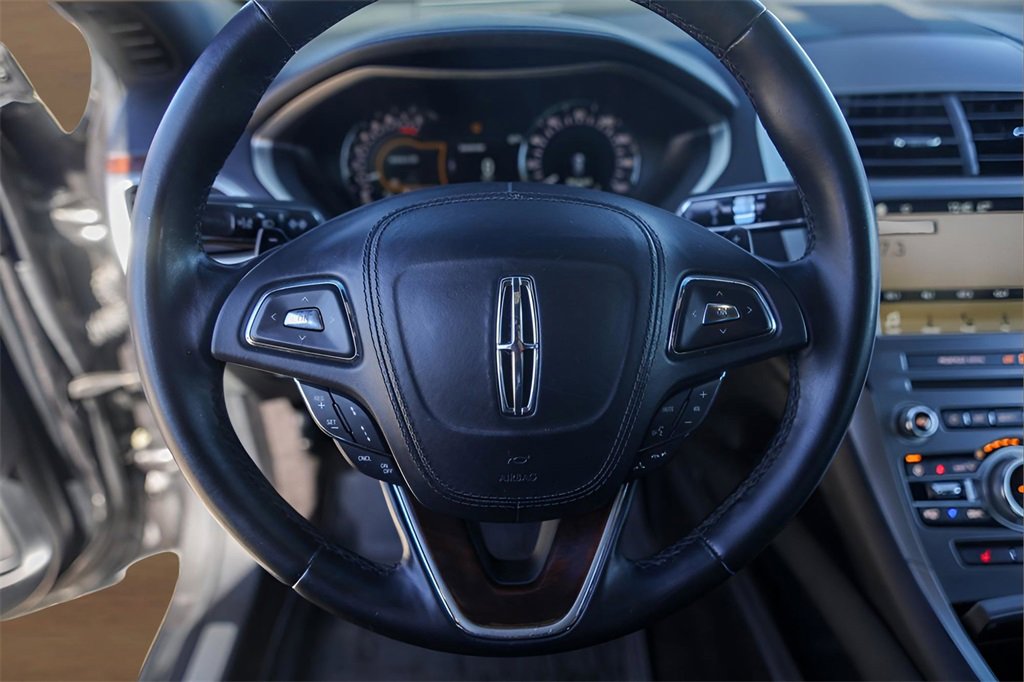 Used 2017 Lincoln MKZ Select w/ Technology Package image 12