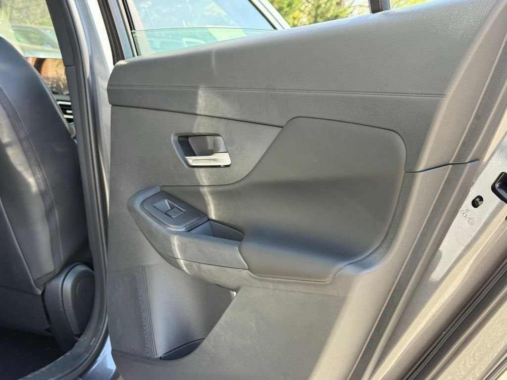 New 2026 Nissan Sentra SR w/ SR Premium Package FWD image 23