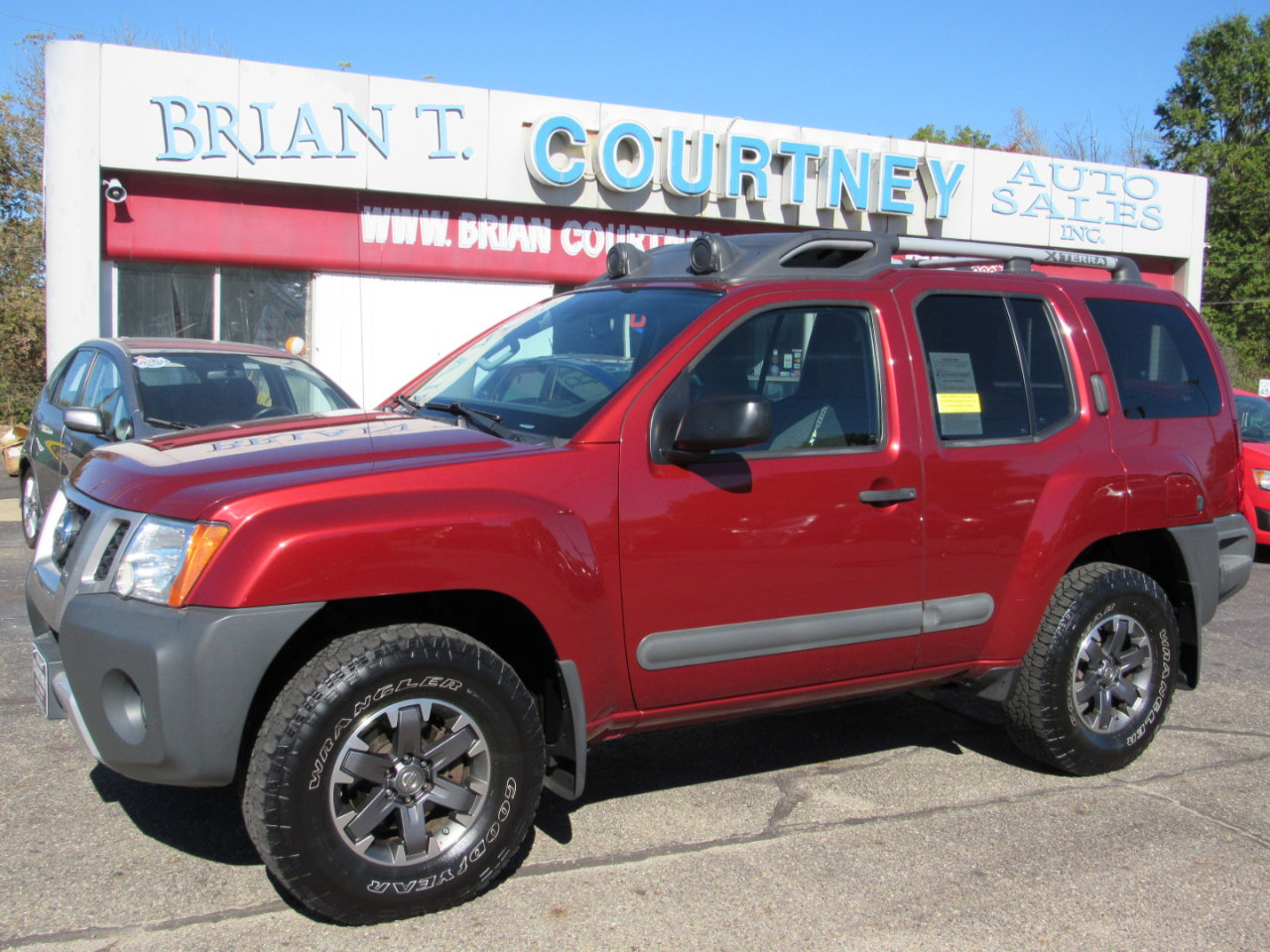 Used 2015 Nissan Xterra PRO-4X image 25