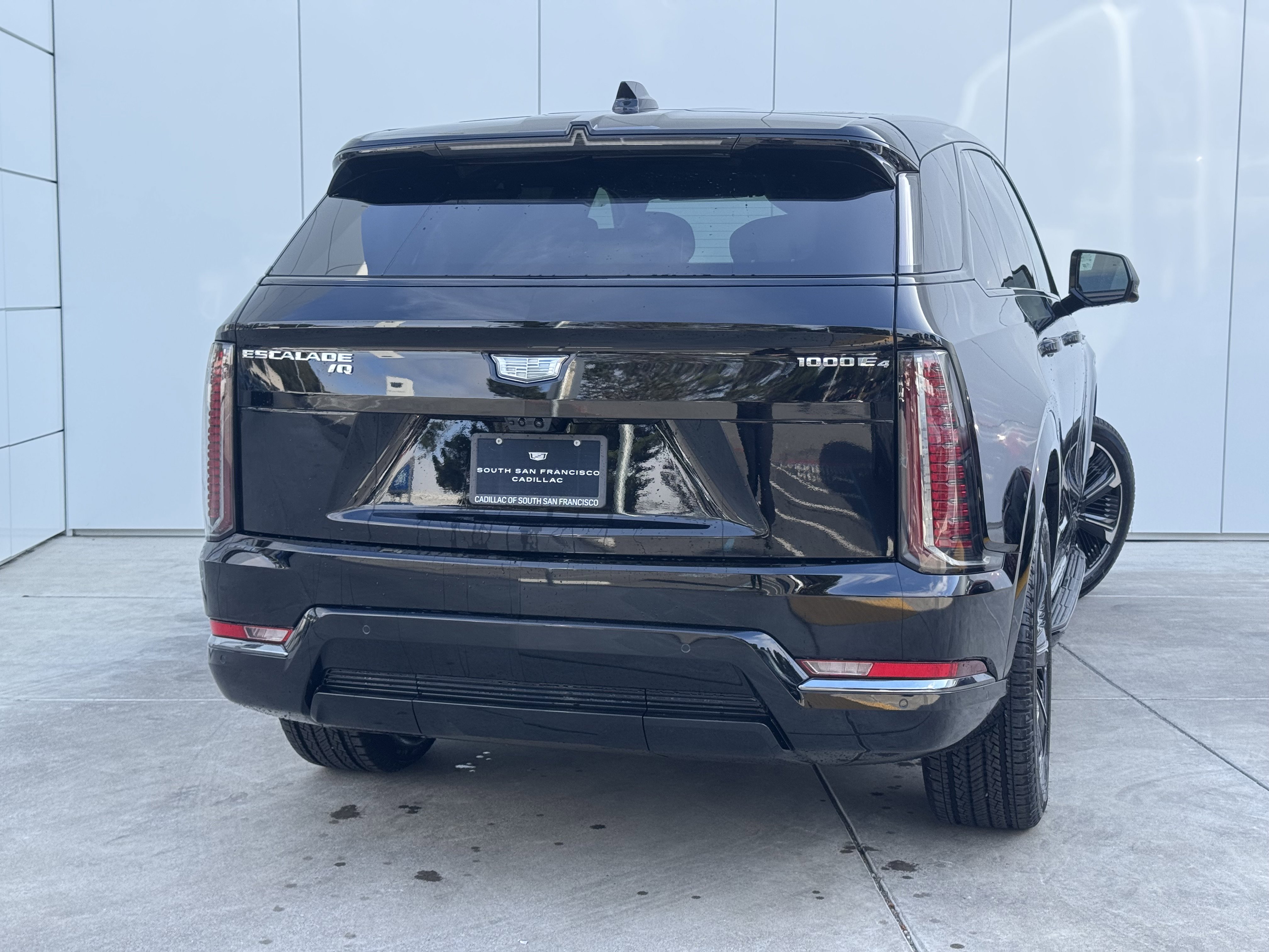 New 2025 Cadillac Escalade IQ Sport 1 w/ LPO, ONYX Package image 6