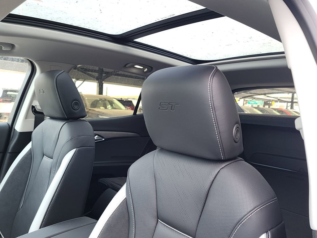 New 2026 Buick Envision Sport Touring image 17