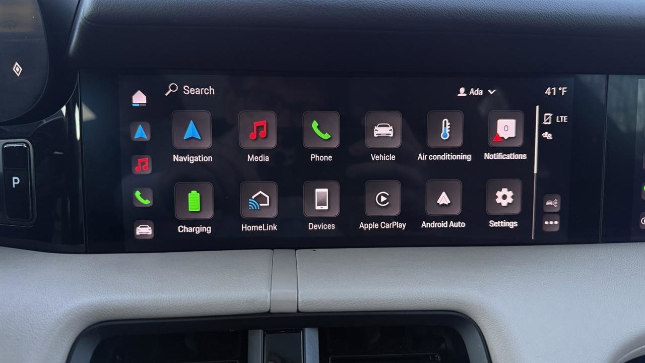 Used 2022 Porsche Taycan image 54