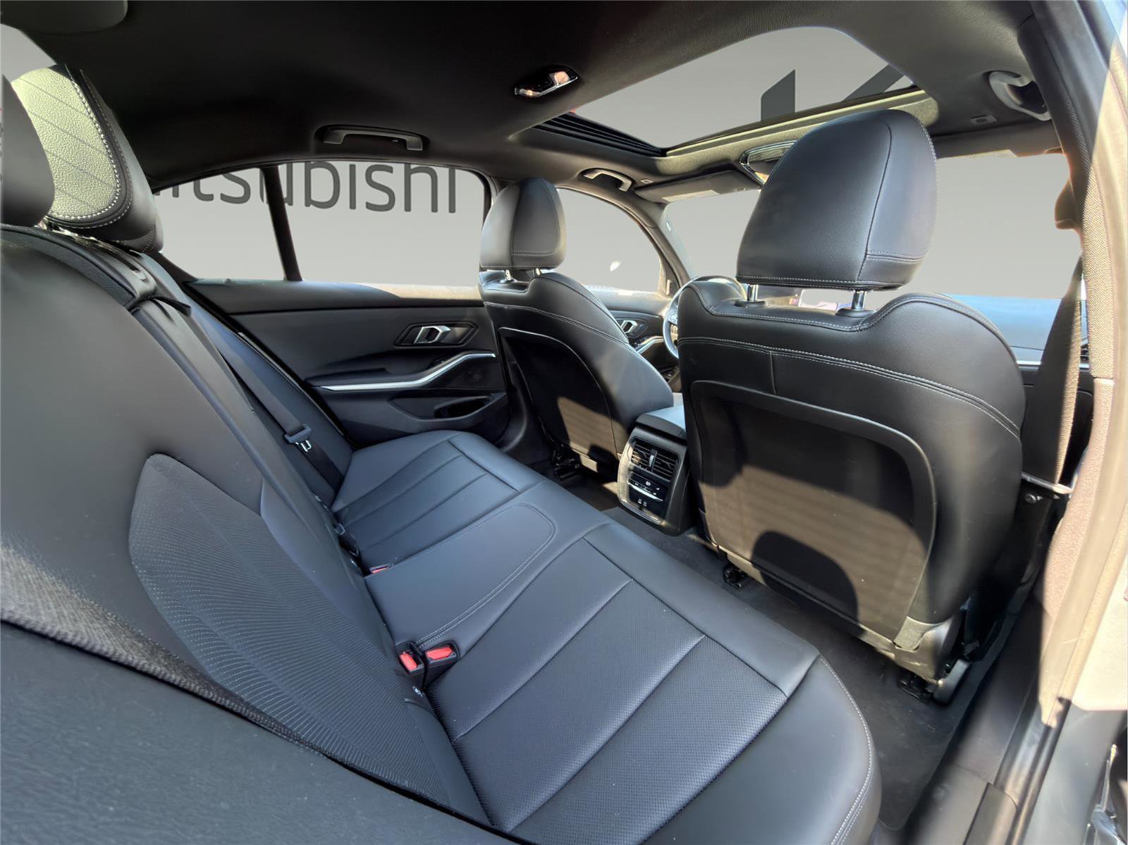 Used 2024 BMW 330i xDrive Sedan w/ Convenience Package image 19