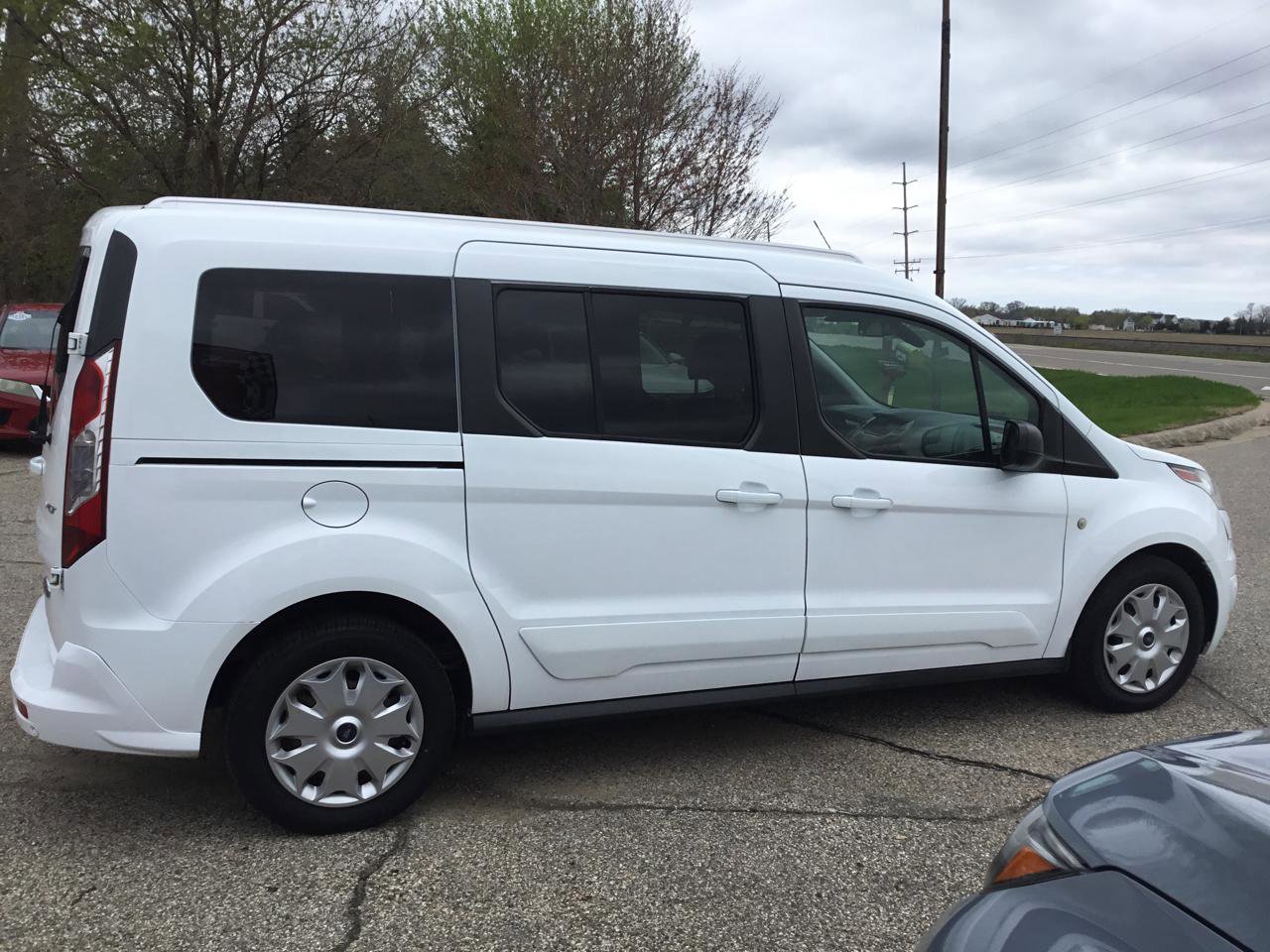 Used 2018 Ford Transit Connect XLT FWD image 5