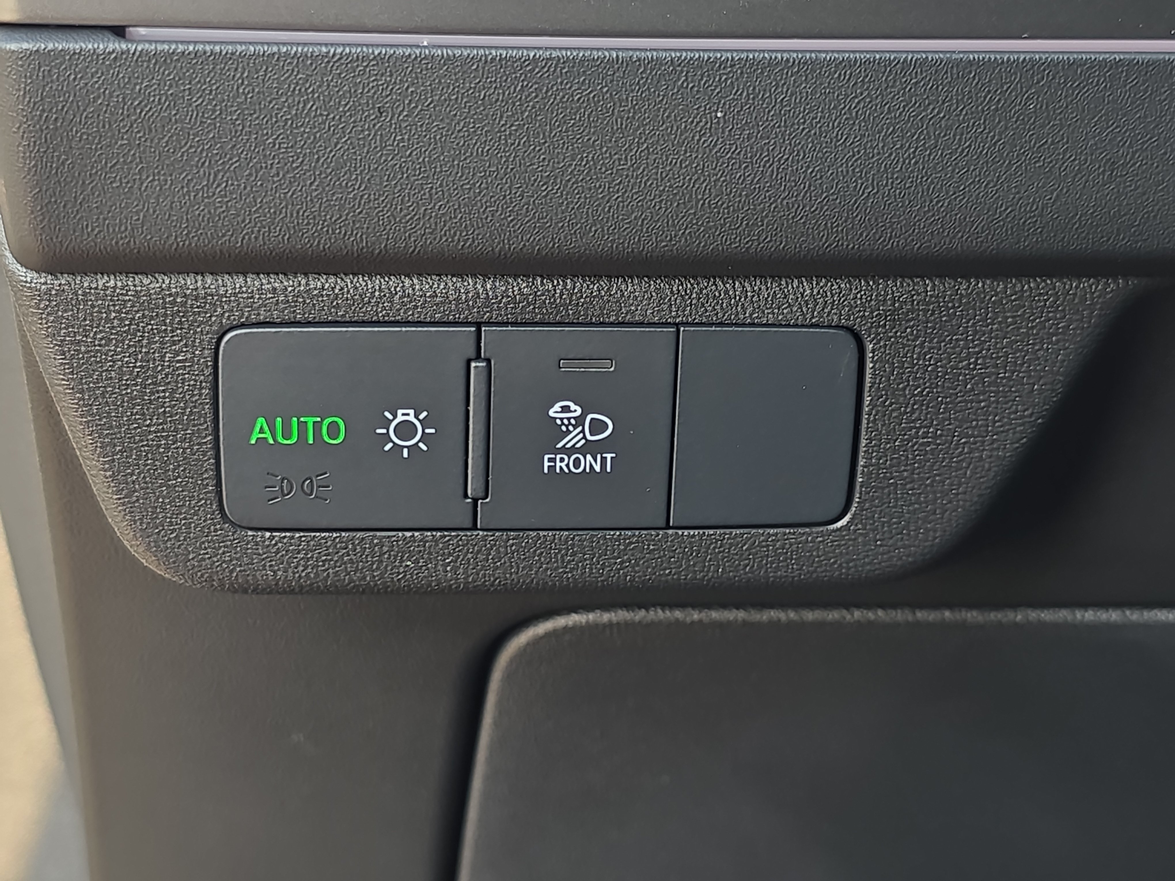 Used 2023 Audi Q4 e-tron Prestige AWD/4WD image 26