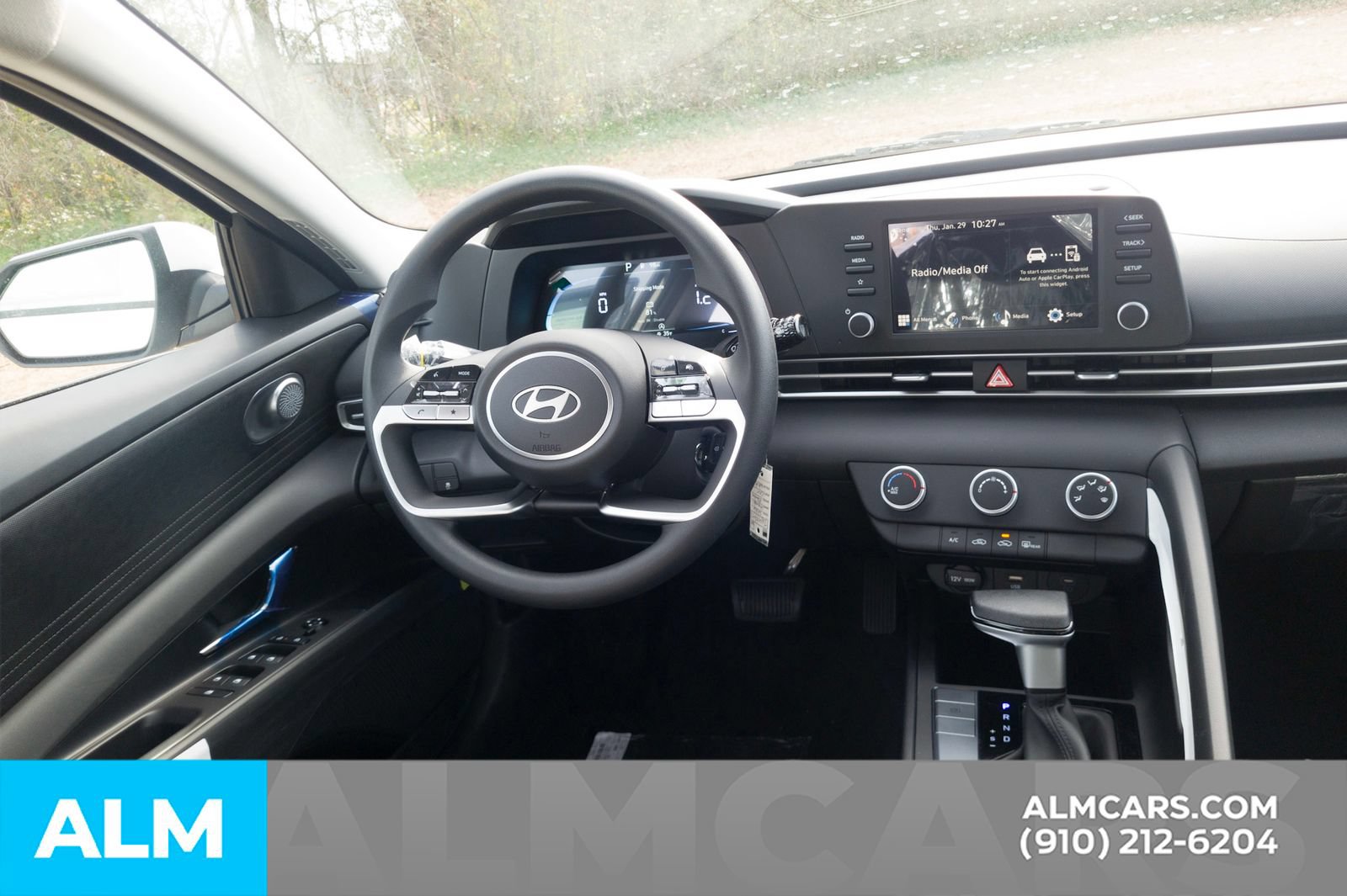 Certified 2026 Hyundai Elantra SE FWD image 19