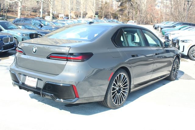 New 2026 BMW i7 xDrive60 w/ Executive Package image 10
