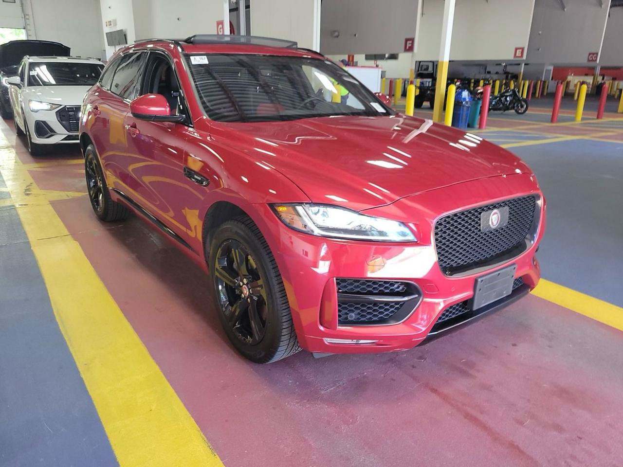 Used 2019 Jaguar F-PACE R-Sport AWD/4WD image 5