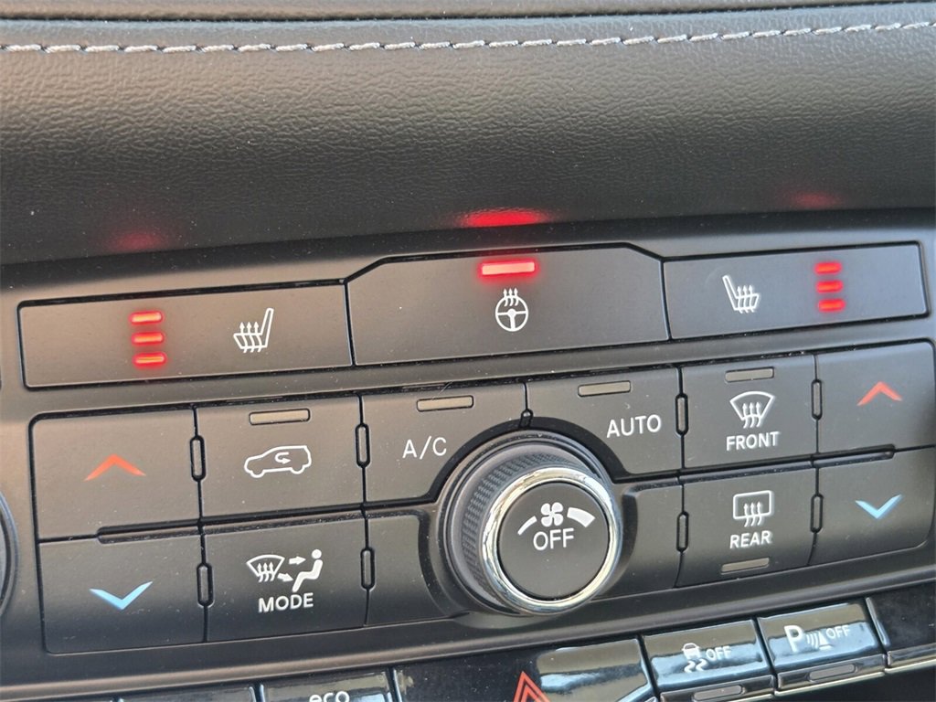 Used 2021 Dodge Durango SXT image 19