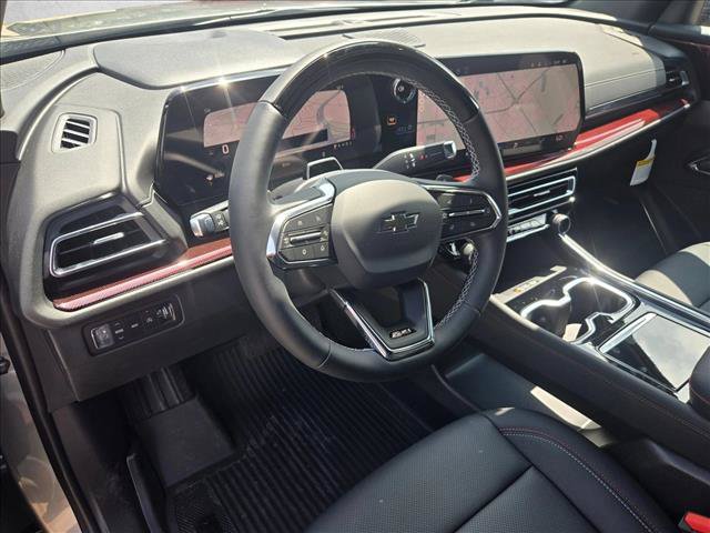 New 2026 Chevrolet Traverse Z71 w/ Enhanced Driving Package AWD/4WD image 3