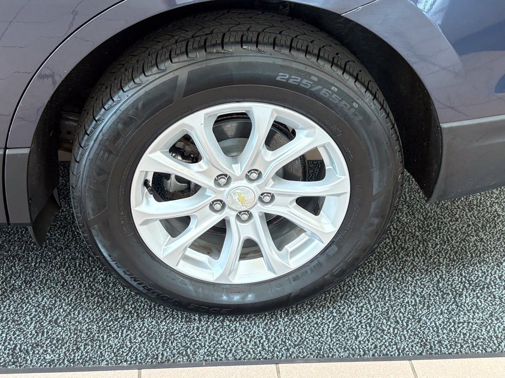Used 2018 Chevrolet Equinox LT AWD/4WD image 12