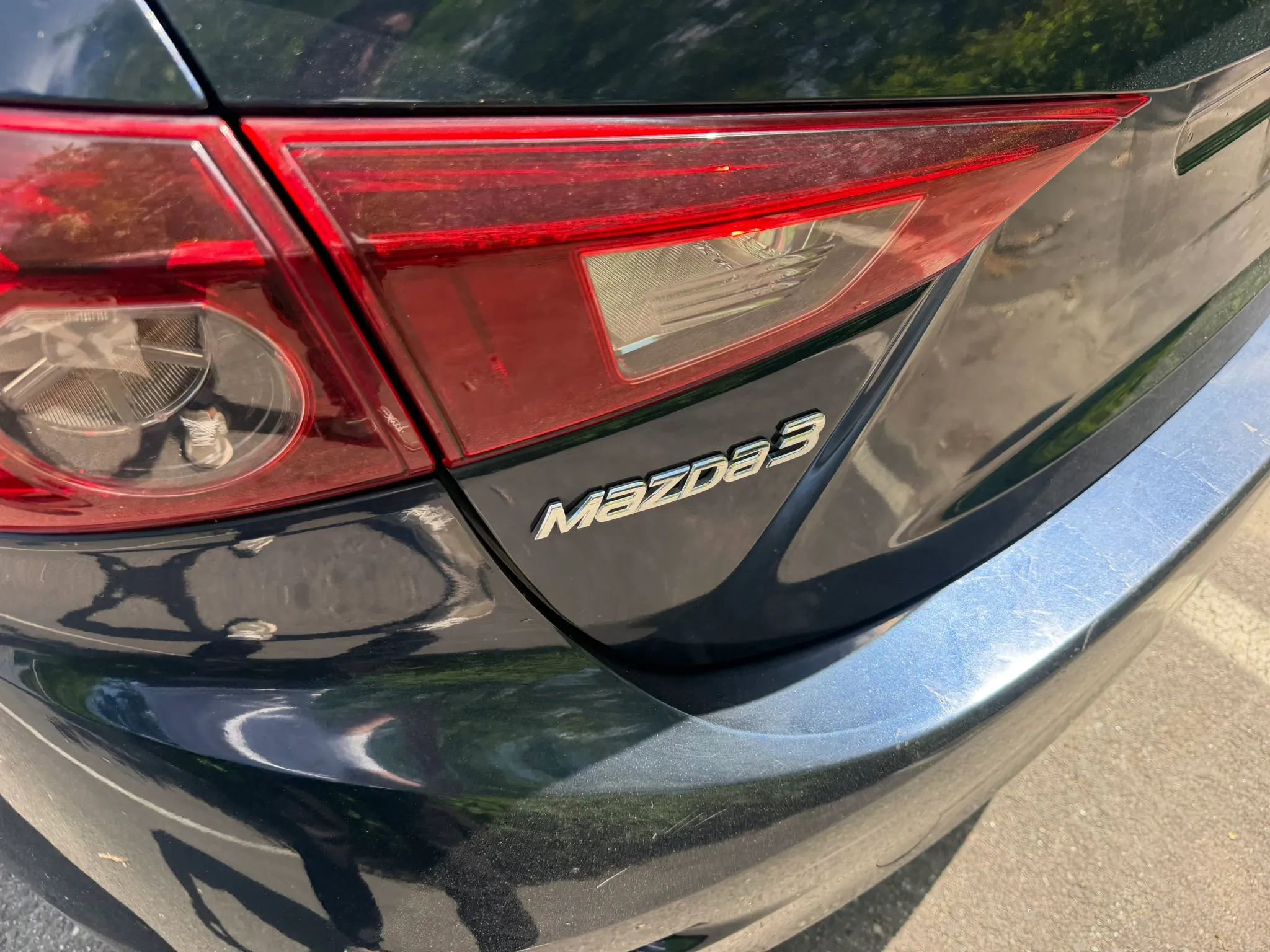 Used 2014 MAZDA MAZDA3 i Touring w/ Technology Package FWD image 10