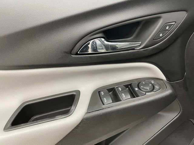 Used 2024 Chevrolet Equinox LS w/ LS Convenience Package image 11