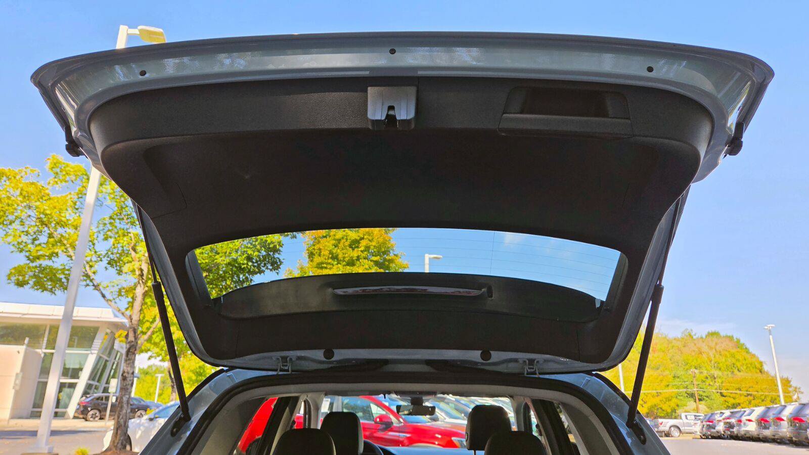 New 2027 Volkswagen Taos SE FWD image 65