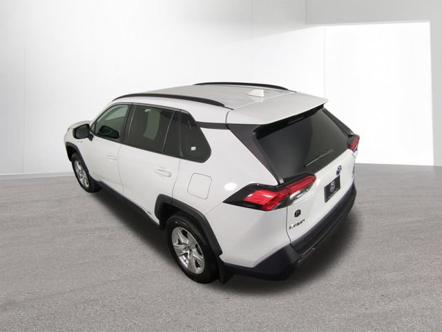 Used 2021 Toyota RAV4 LE AWD/4WD image 34