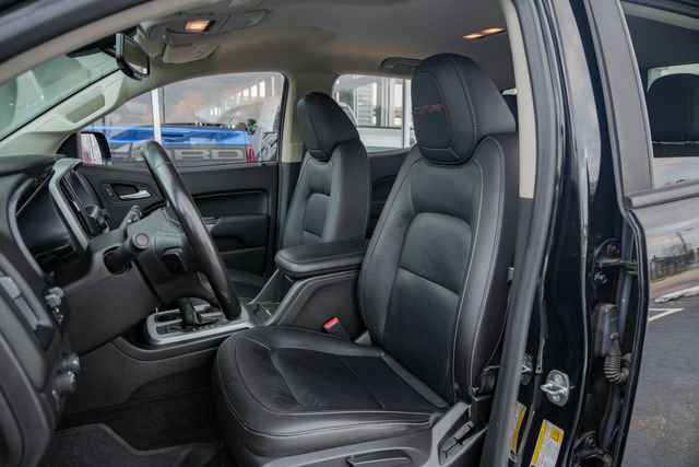 Used 2018 Chevrolet Colorado ZR2 w/ ZR2 Midnight Special Edition AWD/4WD image 27