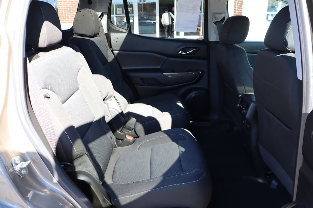 Used 2023 GMC Acadia SLE w/ Driver Convenience Package image 48
