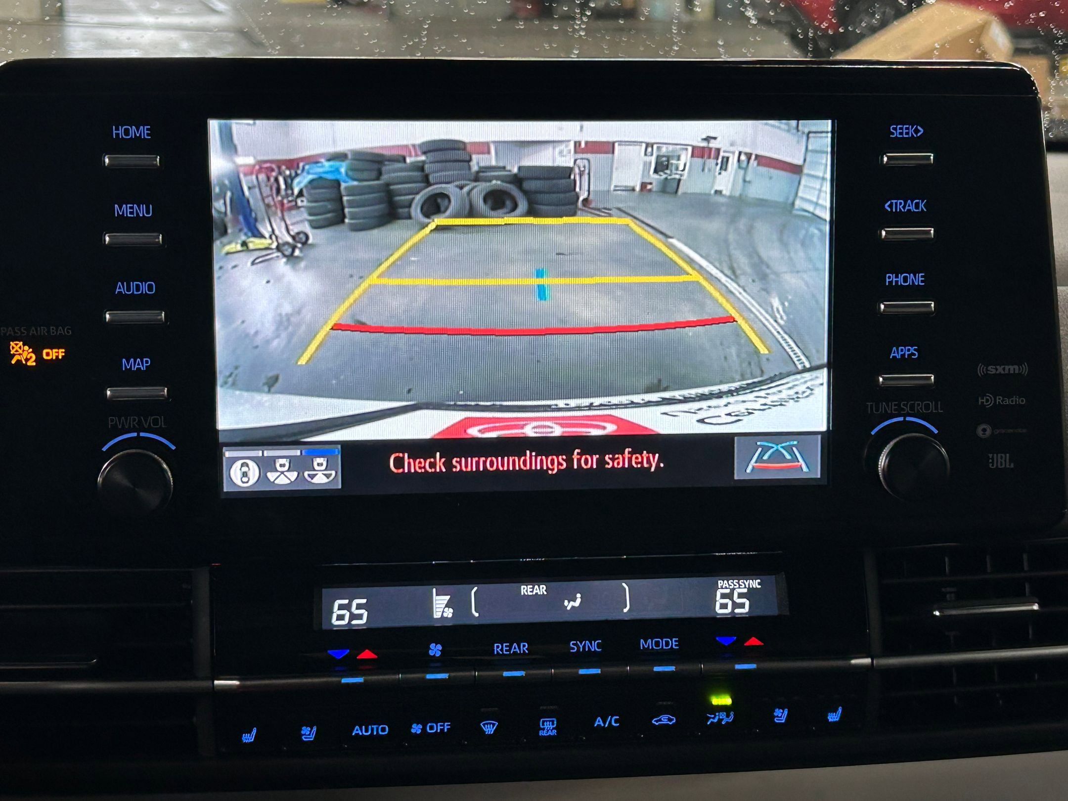 Used 2023 Toyota Sienna Platinum AWD/4WD image 22