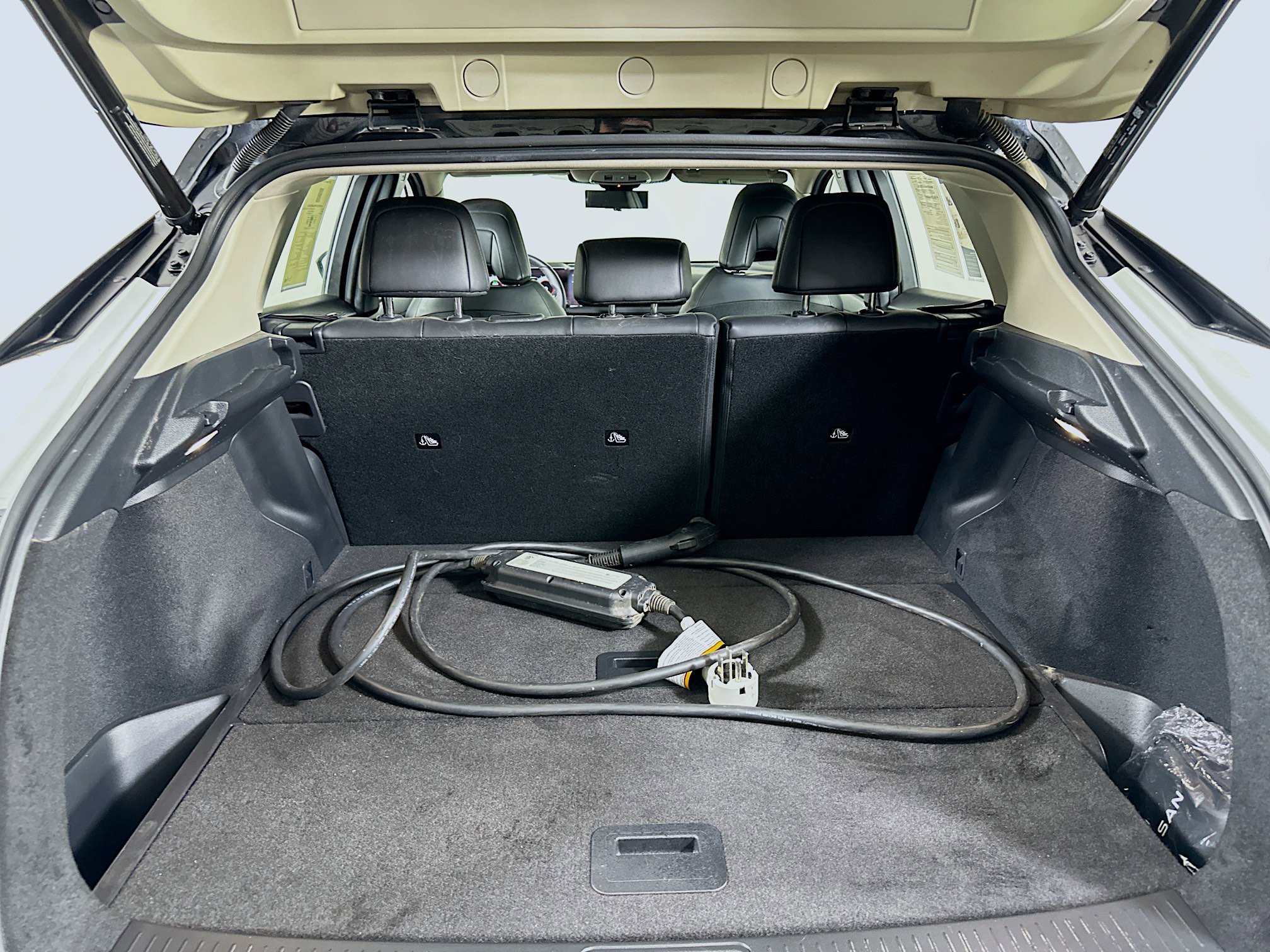 Used 2023 Nissan Ariya AWD image 27