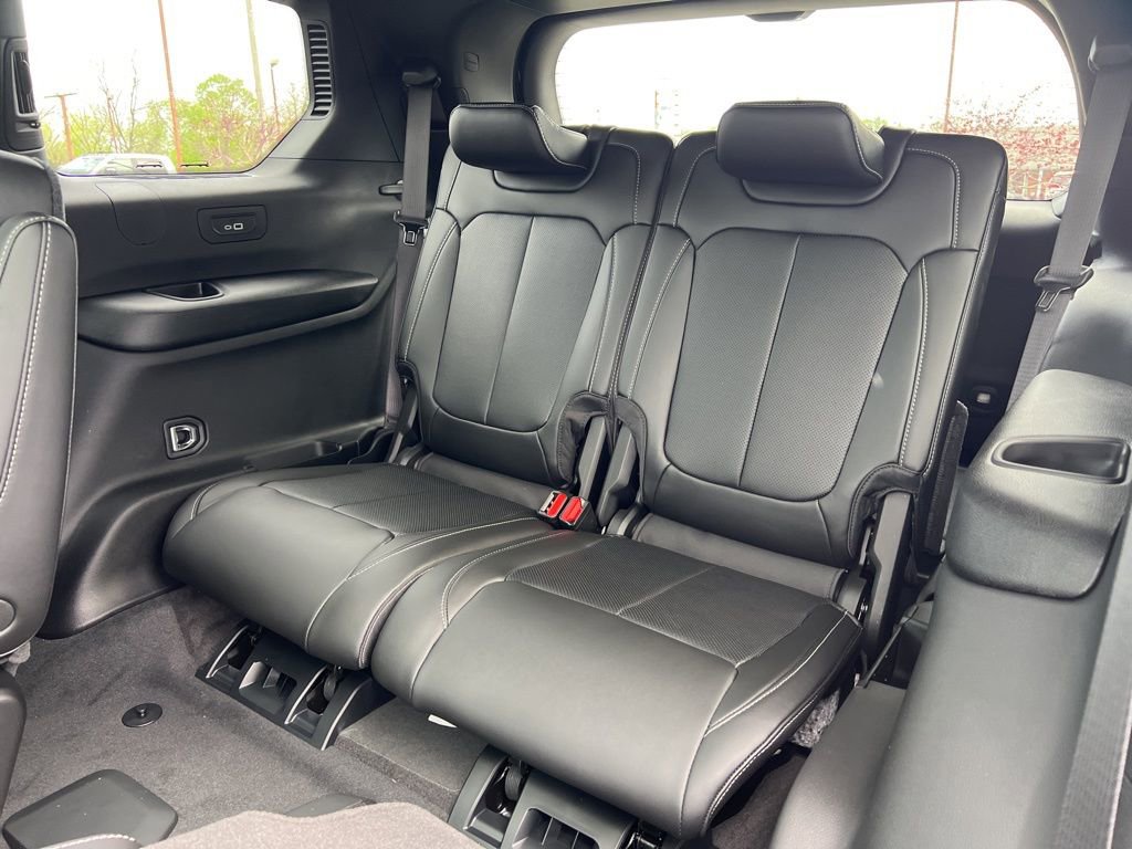 New 2026 Jeep Grand Cherokee L Limited image 10