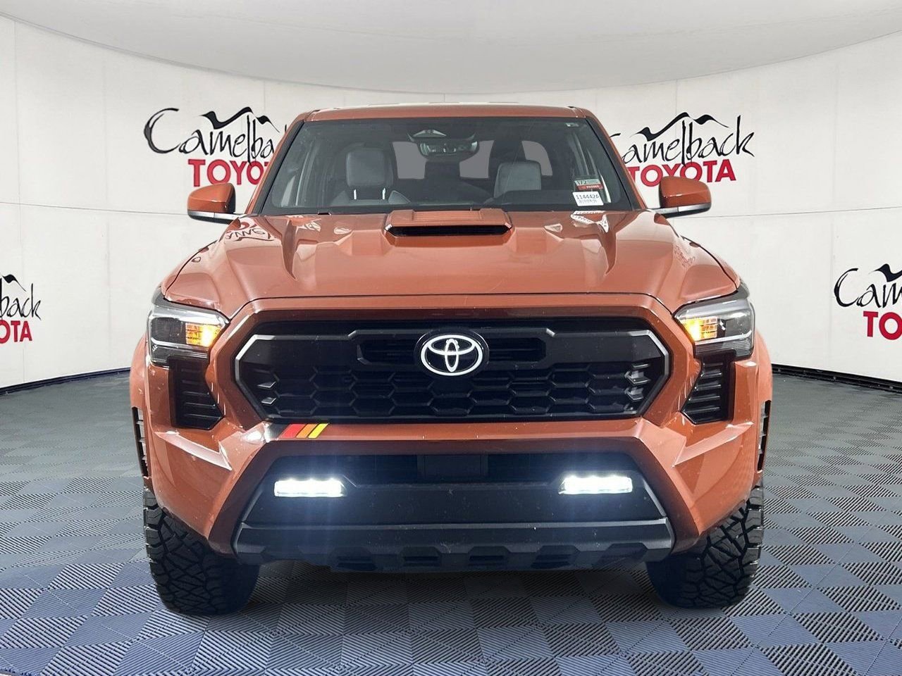 Used 2025 Toyota Tacoma TRD Sport image 3