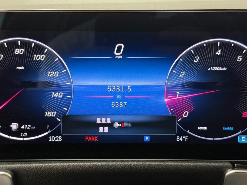 New 2026 Mercedes-Benz GLB 250 4MATIC image 18