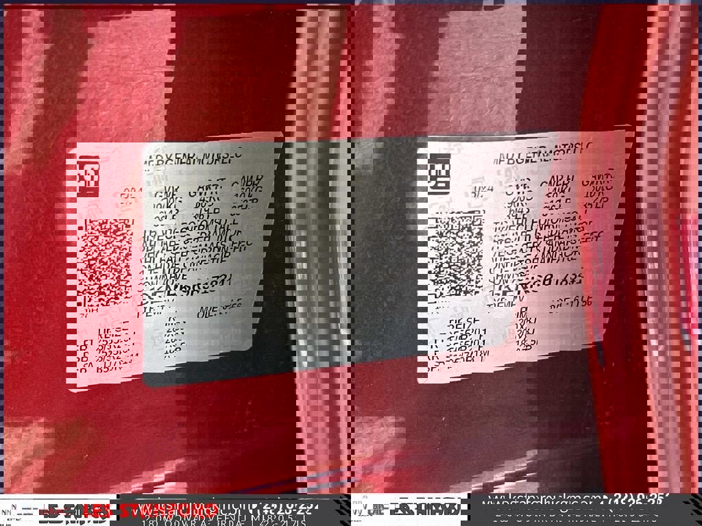 Used 2024 GMC Acadia Denali image 21