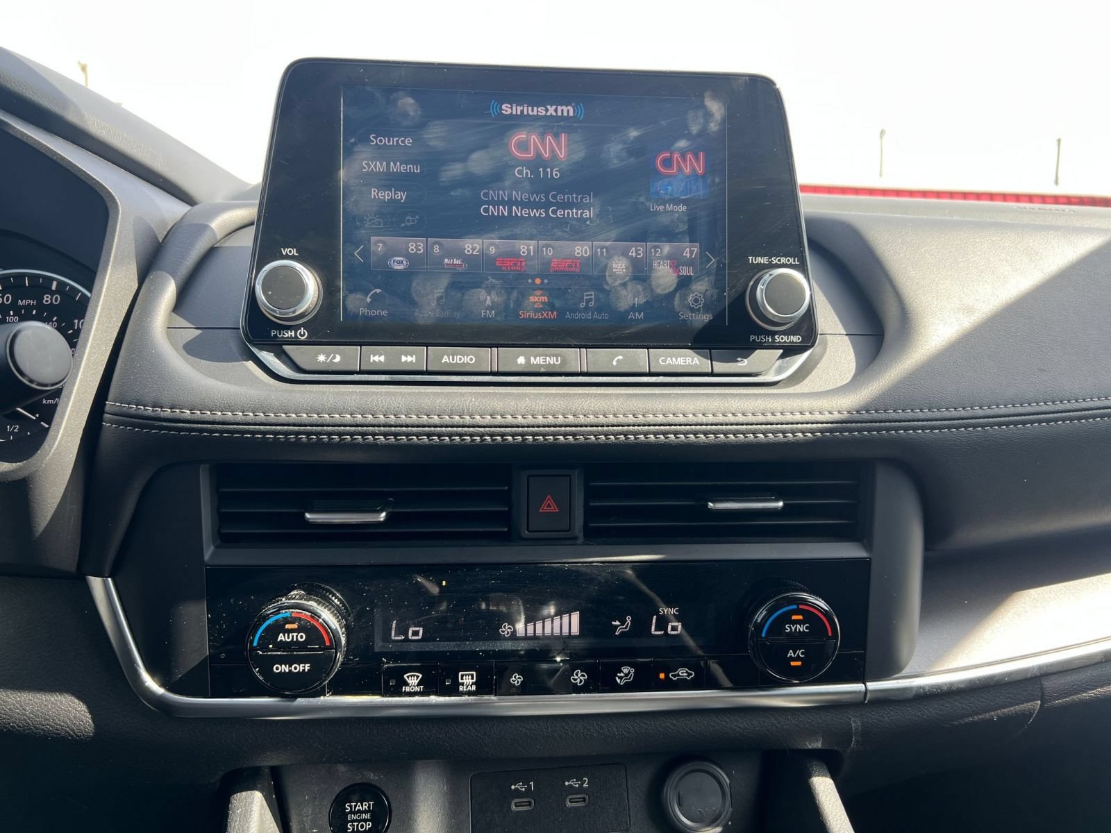 Used 2025 Nissan Rogue SV FWD image 17