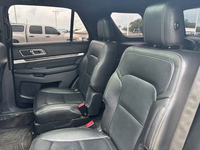 Used 2018 Ford Explorer Limited w/ Equipment Group 301A FWD image 6
