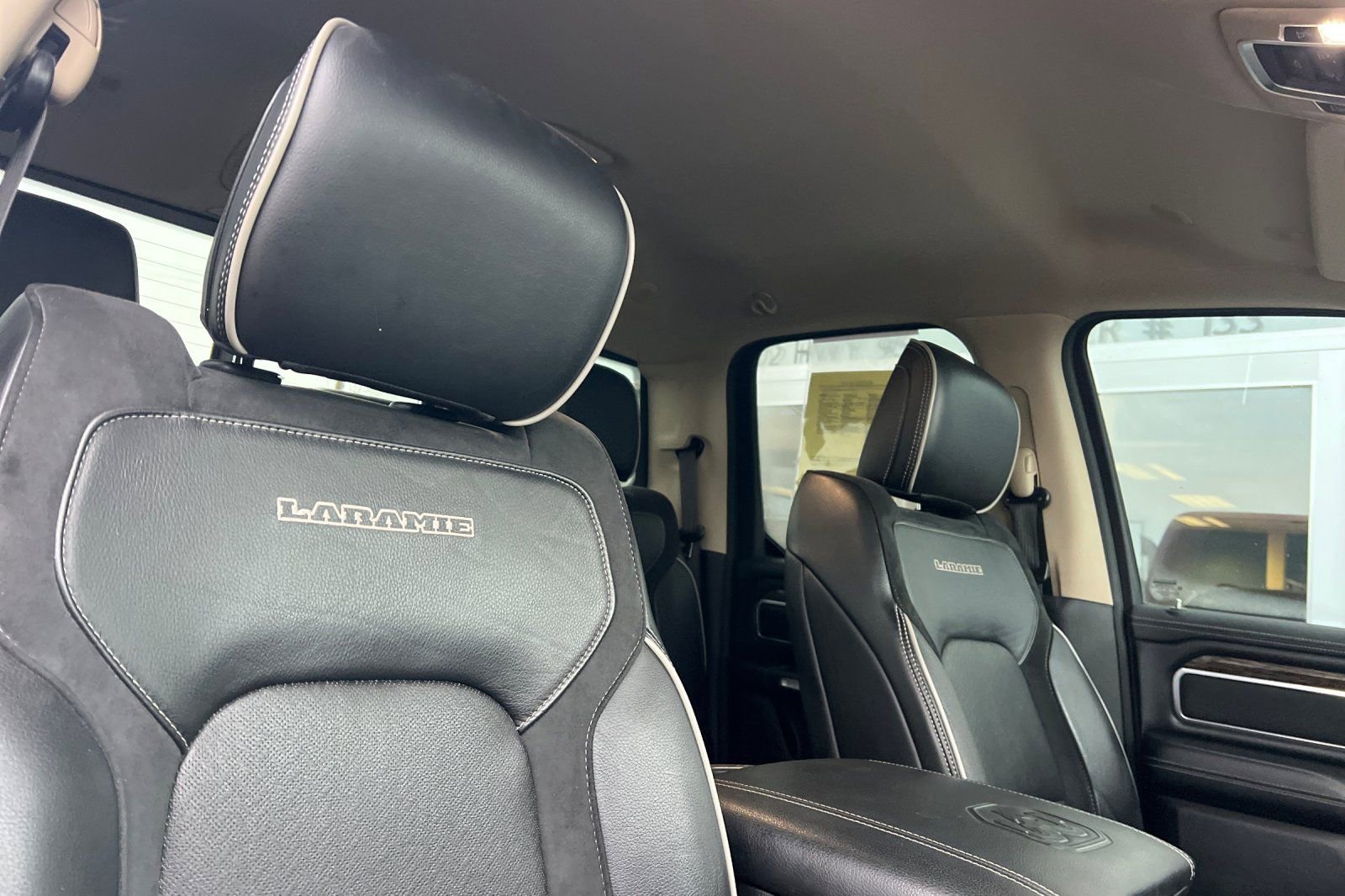 Used 2019 RAM 1500 Laramie image 17