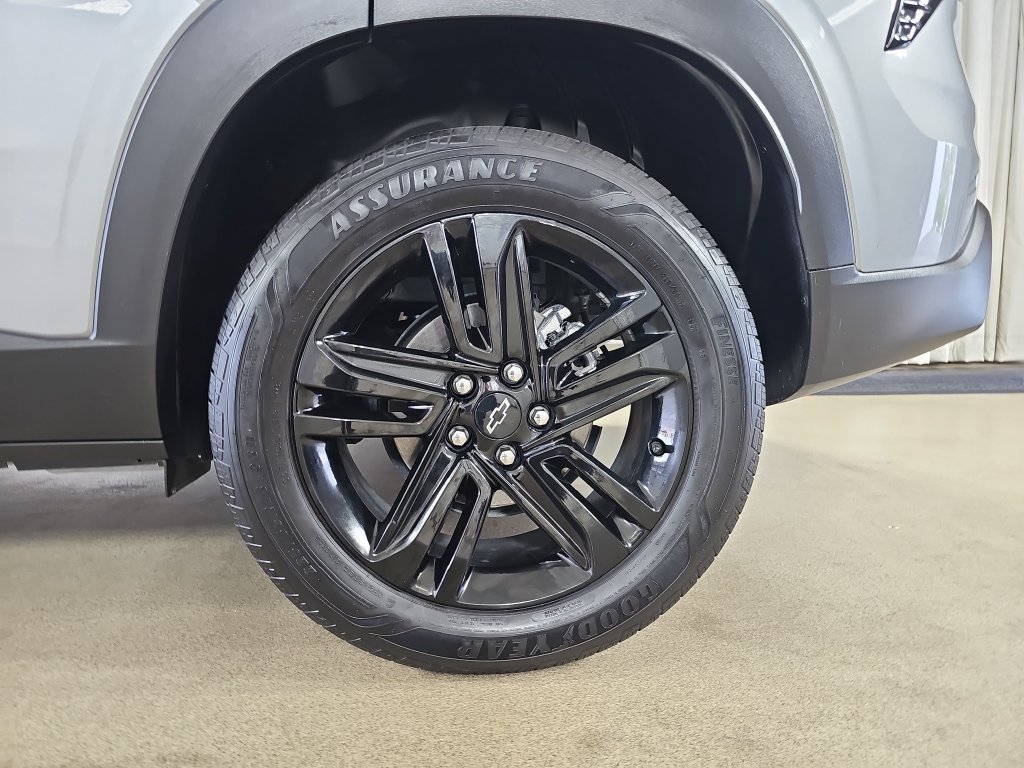 Certified 2024 Chevrolet Trax ACTIV w/ Driver Confidence Package FWD image 38