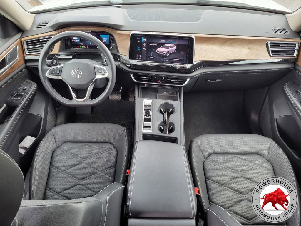 Used 2024 Volkswagen Atlas SE image 19