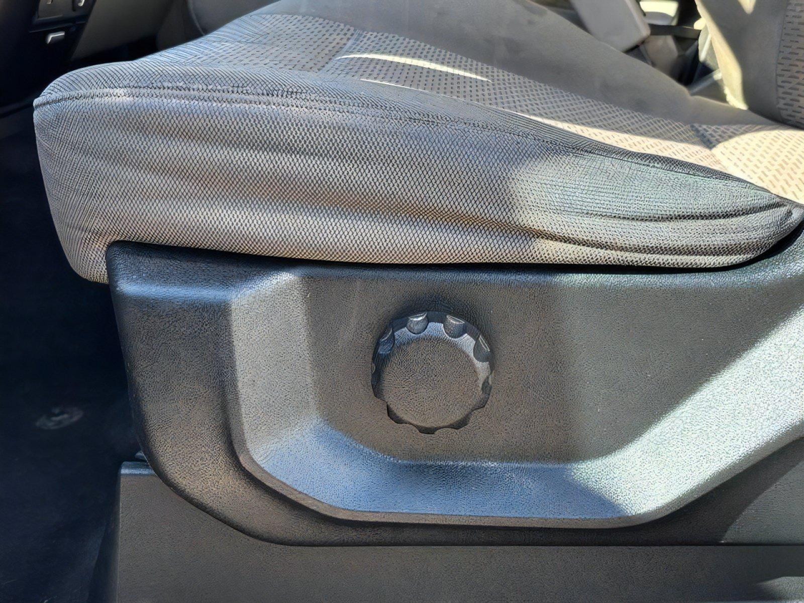 Used 2017 Ford F150 XLT AWD/4WD image 28