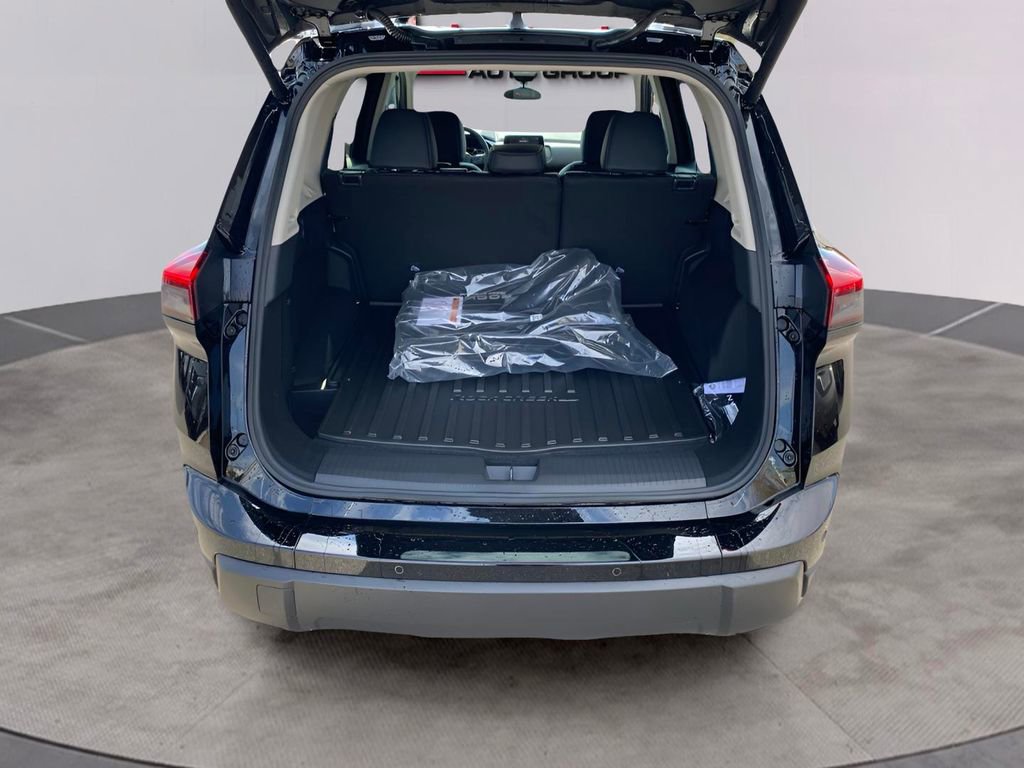 New 2026 Nissan Rogue SV image 18