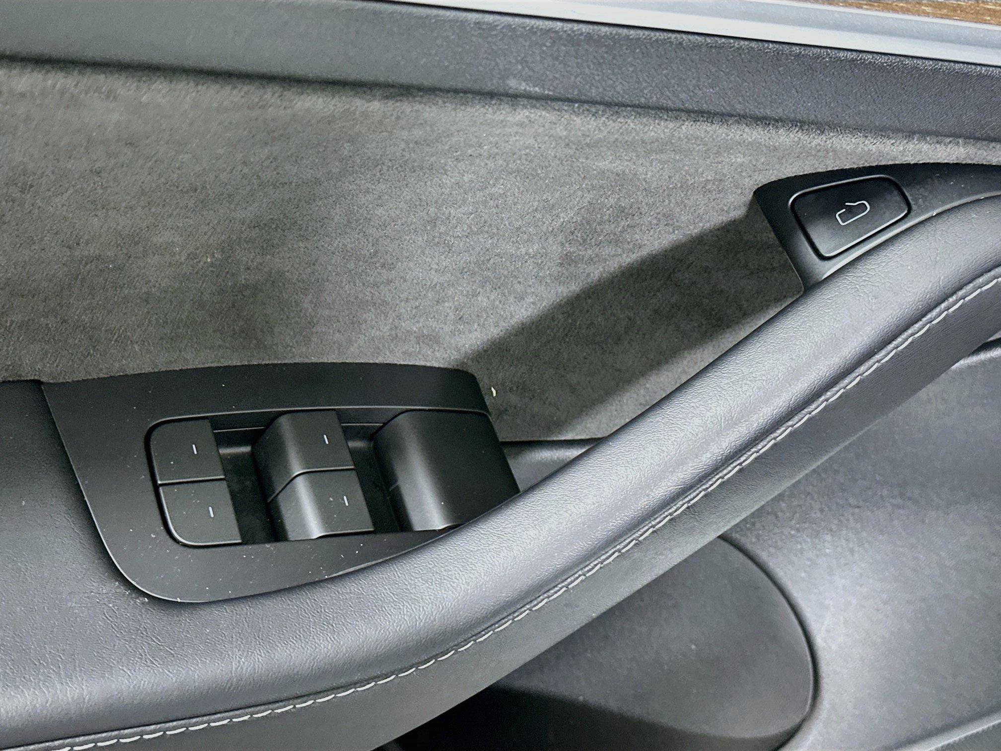 Used 2023 Tesla Model 3 Standard Range RWD image 15