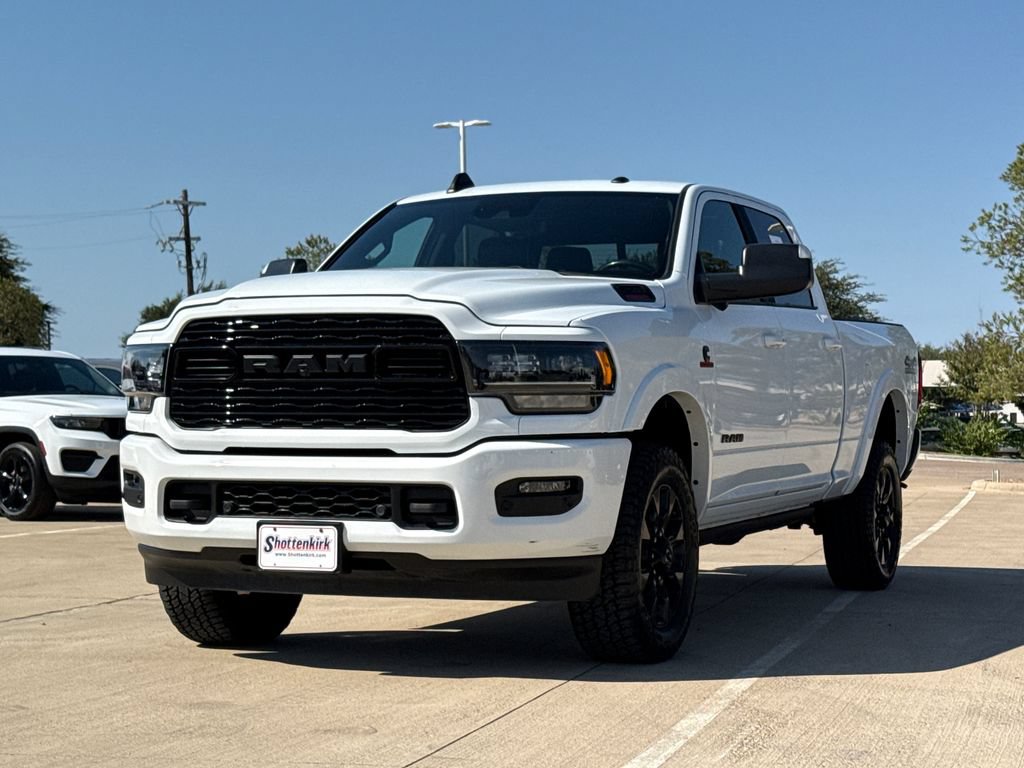 Used 2022 RAM 2500 Limited AWD/4WD image 3