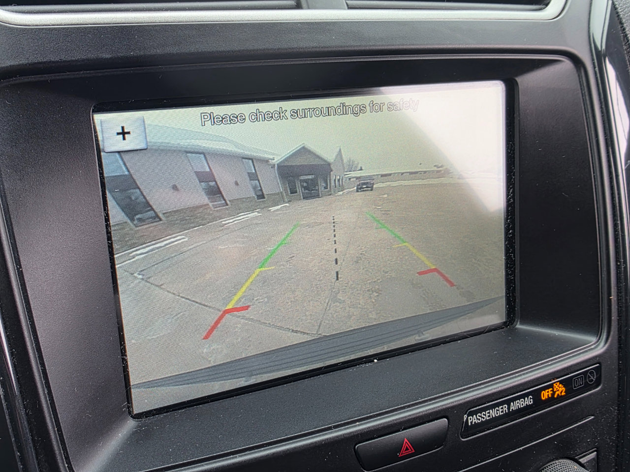 Used 2019 Ford Explorer XLT w/ Equipment Group 202A image 4