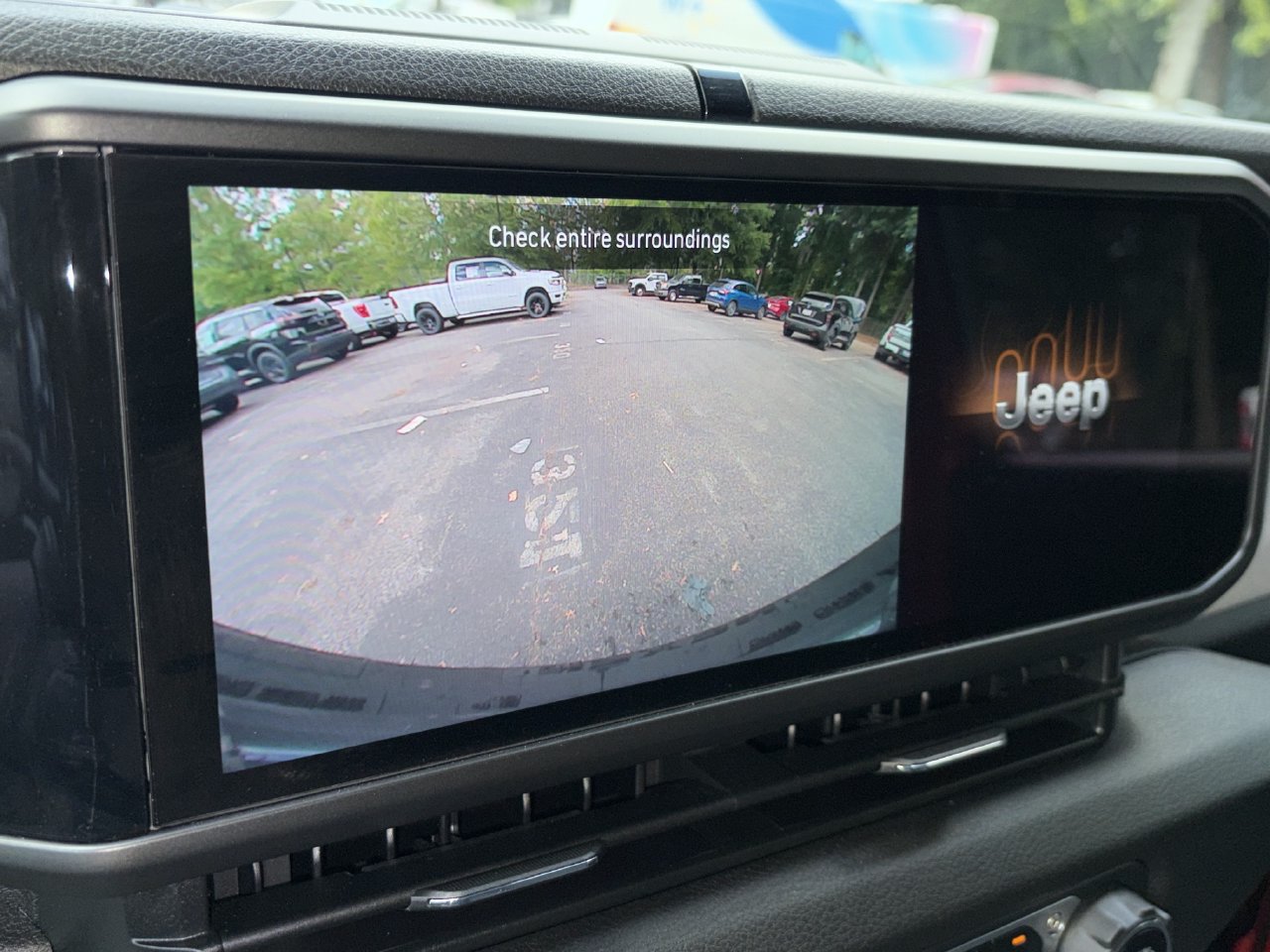 Used 2024 Jeep Wrangler Unlimited Sport AWD/4WD image 23