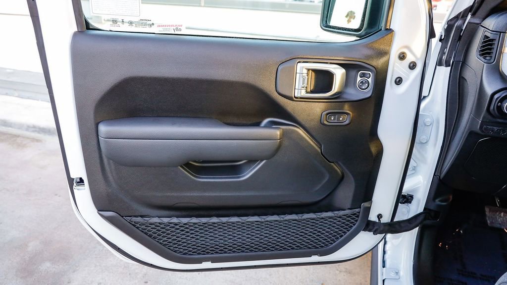 New 2026 Jeep Gladiator Willys AWD/4WD image 25