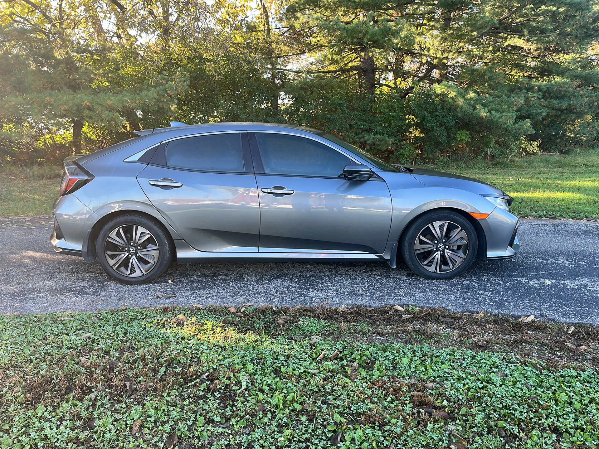 Used 2018 Honda Civic EX image 2