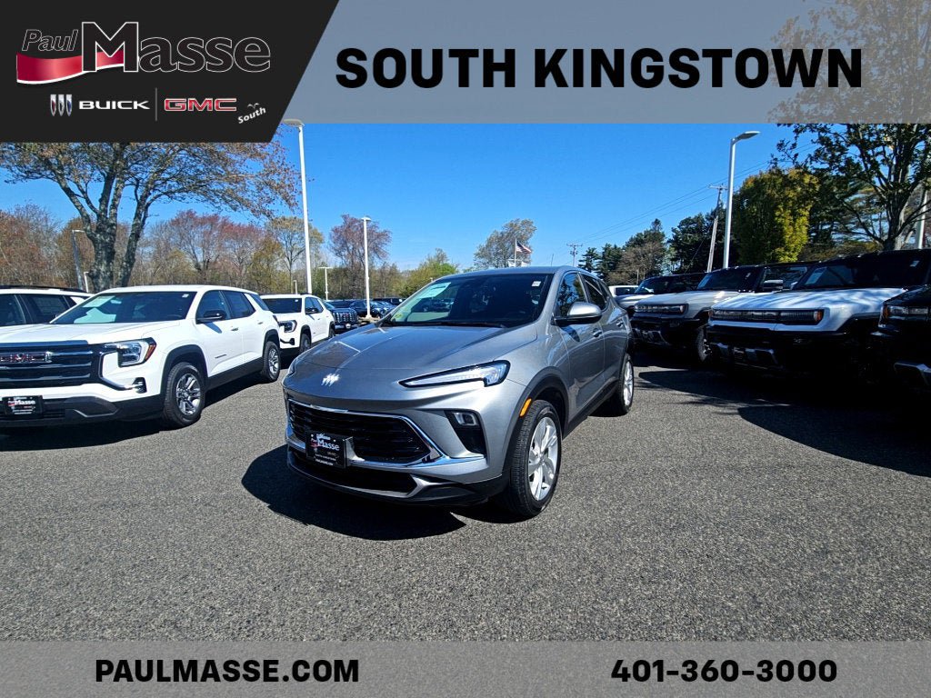 Used 2024 Buick Encore GX Preferred AWD/4WD image 1
